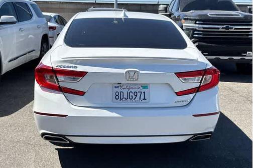 Platinum White Pearl 2018 Honda Accord Sport