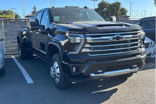 Black 2024 Chevrolet Silverado 3500 High Country