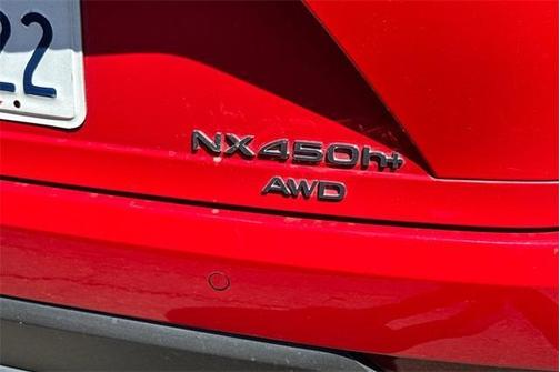 2022 Lexus NX 450h+ Luxury