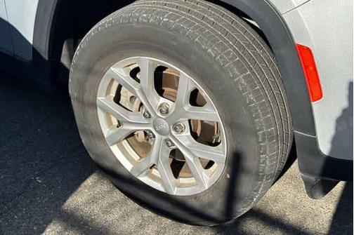 Silver Zynith 2023 Jeep Grand Cherokee Limited