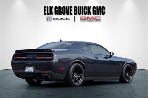 2017 Dodge Challenger R/T 392