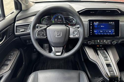 Solar Silver Metallic 2018 Honda Clarity Plug-In Hybrid Touring
