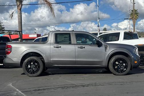 2025 Ford Maverick Lariat