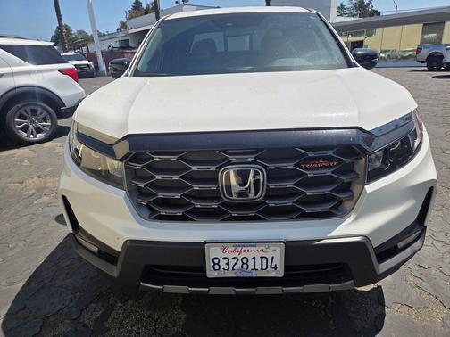 Platinum White Pearl 2025 Honda Ridgeline TrailSport