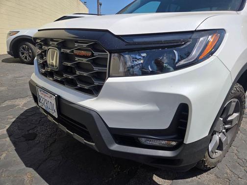 Platinum White Pearl 2025 Honda Ridgeline TrailSport