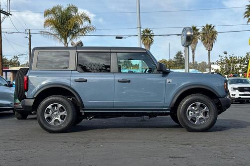Azure Gray Metallic Tri-Coat 2025 Ford Bronco Big Bend