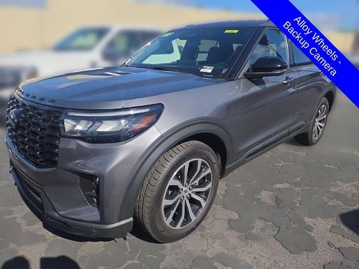 Carbonized Gray Metallic 2025 Ford Explorer ST-Line