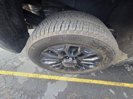 2025 GMC Sierra 2500 AT4