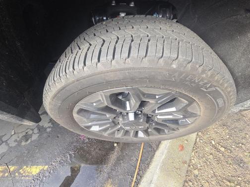 2025 GMC Sierra 2500 AT4