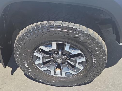 Super White 2017 Toyota Tacoma TRD Off Road