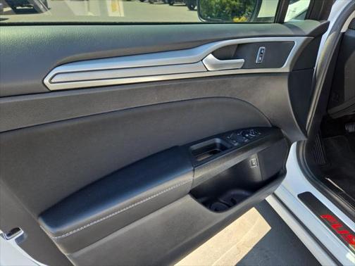 2020 Ford Fusion Hybrid SE