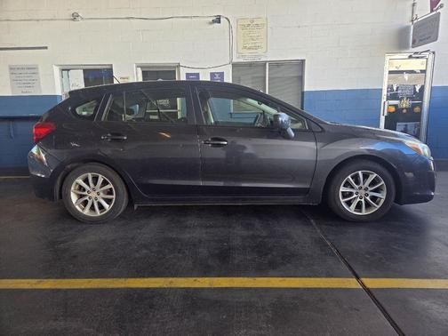 2013 Subaru Impreza 2.0i Premium