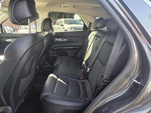 2024 Genesis GV70 2.5T AWD