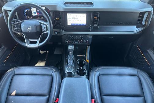 Carbonized Gray Metallic 2023 Ford Bronco Badlands