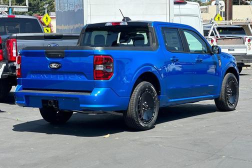 2025 Ford Maverick Lobo Standard