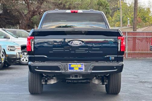 2025 Ford F-150 Lightning Flash