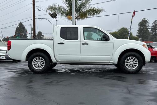 2016 Nissan Frontier SV