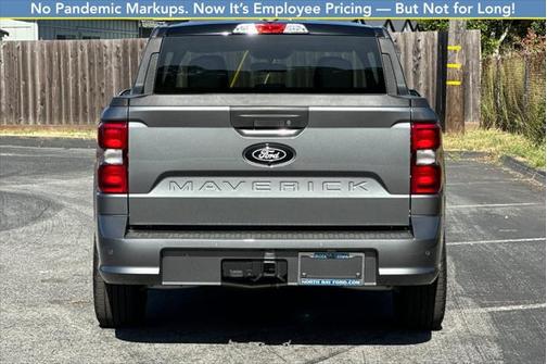 2025 Ford Maverick Lobo Standard