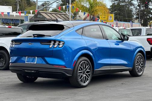 2025 Ford Mustang Mach-E Premium