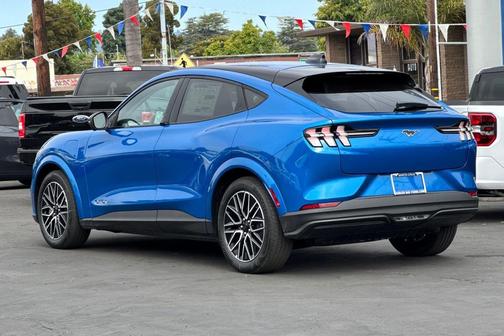 2025 Ford Mustang Mach-E Premium