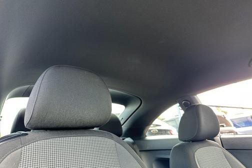 2018 Volkswagen Beetle 2.0T S