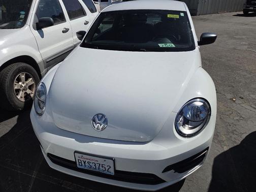 2018 Volkswagen Beetle 2.0T S