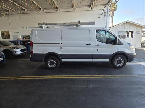 2018 Ford Transit-250 Base