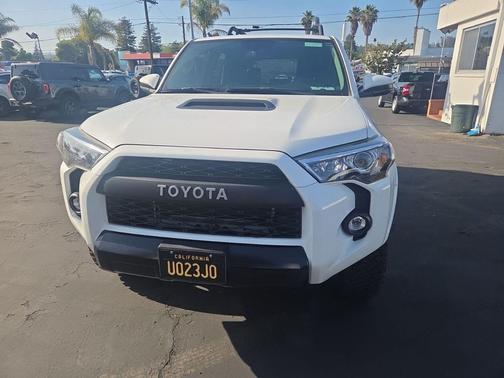 Super White 2019 Toyota 4Runner TRD Pro