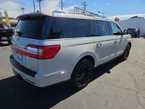Ceramic Pearl 2020 Lincoln Navigator Reserve