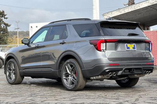 Carbonized Gray Metallic 2026 Ford Explorer ST