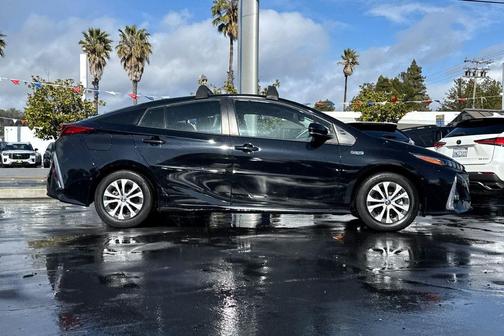 2022 Toyota Prius Prime Limited