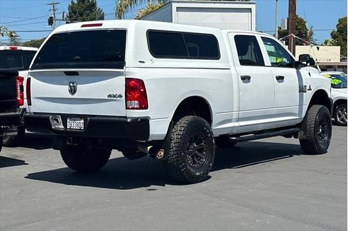 2017 RAM 2500 Tradesman Crew Cab 4x4 6'4' Box