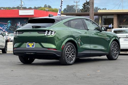 Eruption Green Metallic 2025 Ford Mustang Mach-E Premium