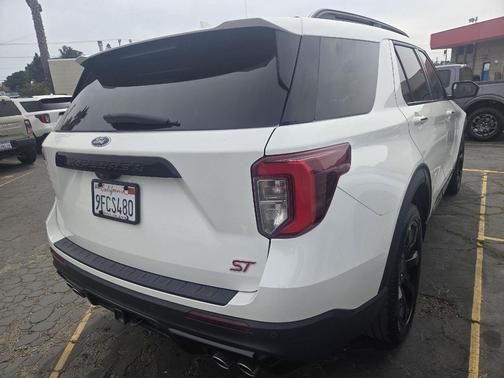 Star White Metallic Tri-Coat 2023 Ford Explorer ST