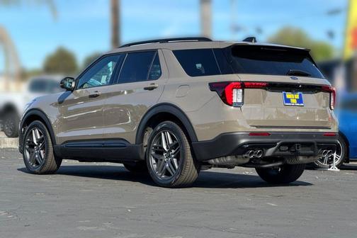 Marsh Gray 2026 Ford Explorer ST