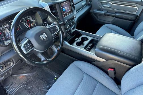 Bright White Clearcoat 2021 RAM 1500 Big Horn/Lone Star