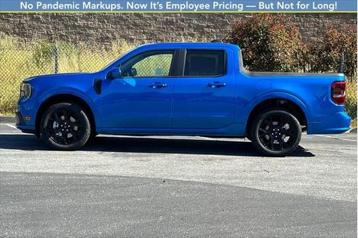 2025 Ford Maverick Lobo Standard