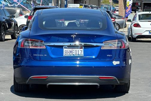 2016 Tesla Model S 70D