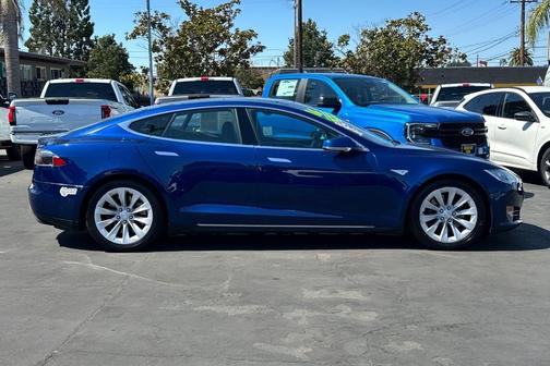 2016 Tesla Model S 70D