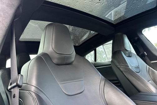 2016 Tesla Model S 90D