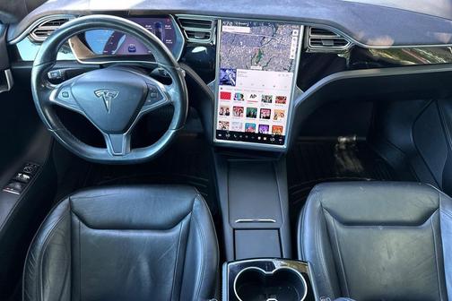 2016 Tesla Model S 70D