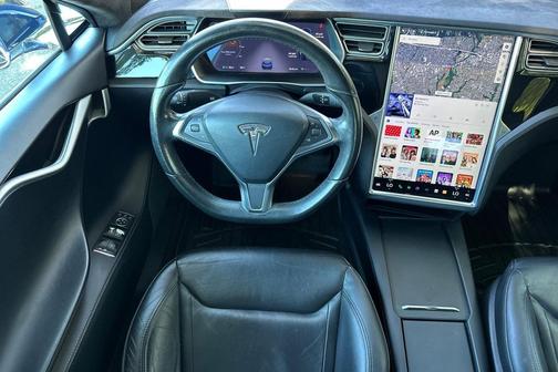 2016 Tesla Model S 70D
