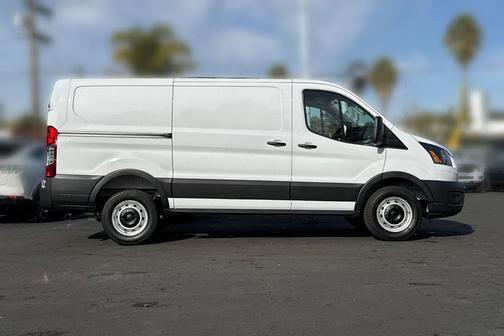 Oxford White 2026 Ford Transit-250 Base