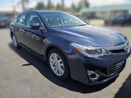 Parisian Night Pearl 2015 Toyota Avalon XLE