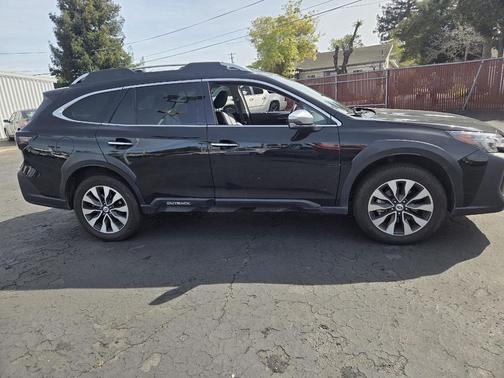 2023 Subaru Outback Touring XT