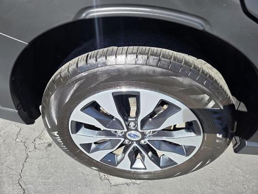 2023 Subaru Outback Touring XT