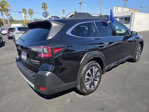 2023 Subaru Outback Touring XT