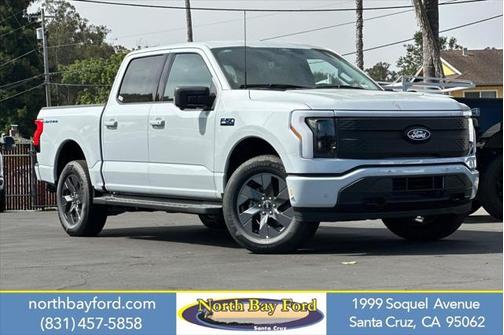 2025 Ford F-150 Lightning Flash