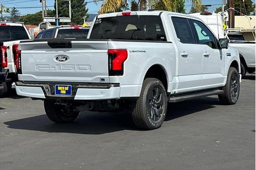2025 Ford F-150 Lightning Flash