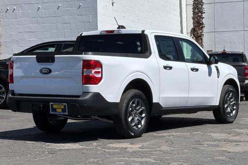 Oxford White 2026 Ford Maverick XLT